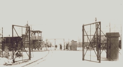 Poort van het kamp in Soltau